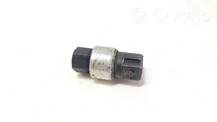 Volvo S70  V70  V70 XC Air conditioning (A/C) pressure sensor 9171700