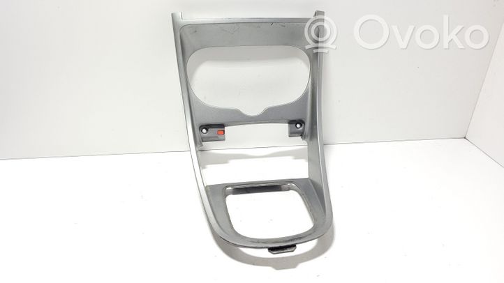 Peugeot 307 Rivestimento in plastica cornice della leva del cambio 9636013877