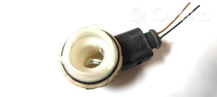 Volkswagen Polo III 6N 6N2 6NF Element lampy przedniej 1J0973722