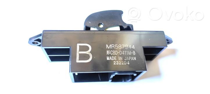 Mitsubishi Outlander Interrupteur commade lève-vitre 587944