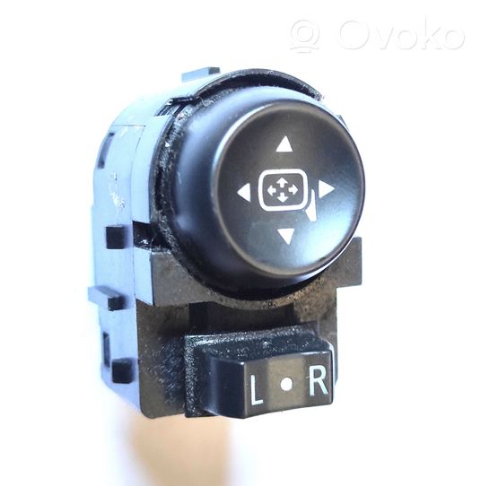 Opel Insignia A Interruptor del espejo lateral 23204016