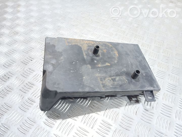 Mitsubishi Outlander Boîte de batterie 8201A004