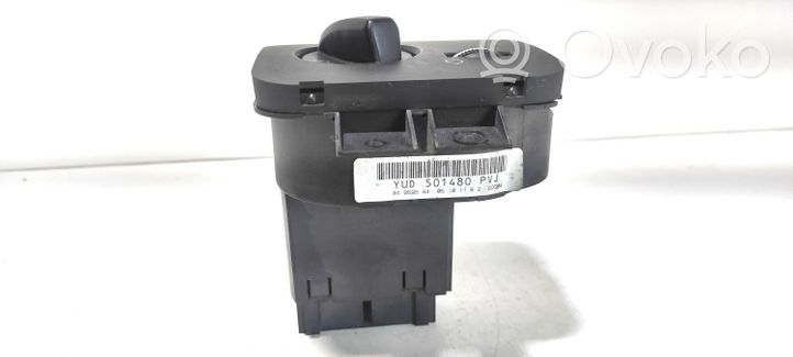 Land Rover Discovery 3 - LR3 Interruptor de luz YUD501480