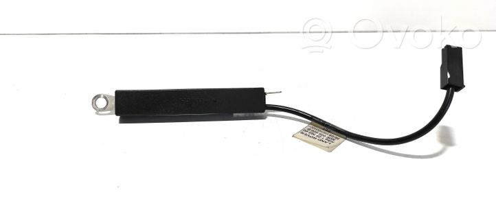 Land Rover Discovery 3 - LR3 Amplificatore antenna XUE000020D