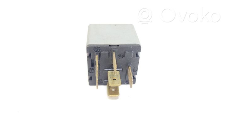 Opel Meriva A Other relay 000041797