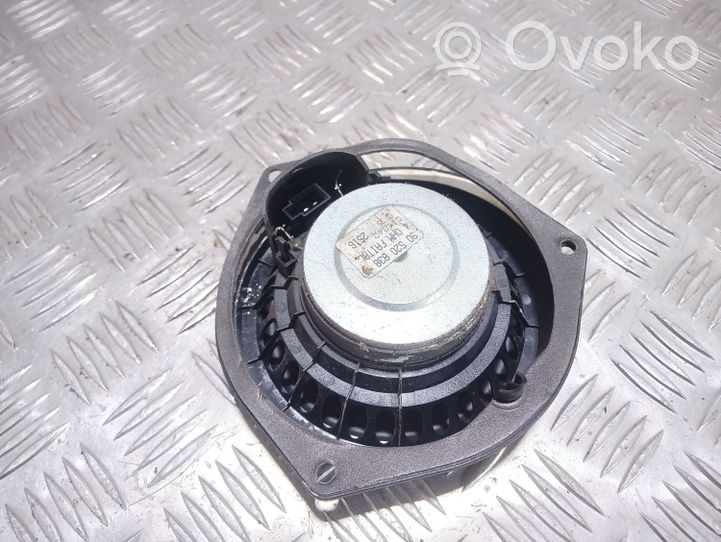 Opel Zafira A Enceinte de porte arrière 90520838