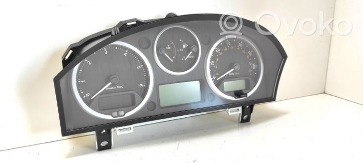 Land Rover Discovery 3 - LR3 Speedometer (instrument cluster) YAC502070