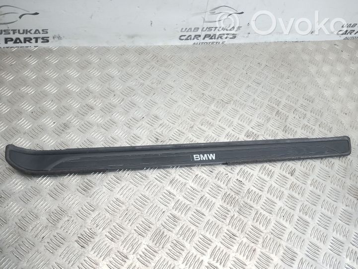 BMW 1 E81 E87 Etuoven kynnyksen suojalista 30HF546001