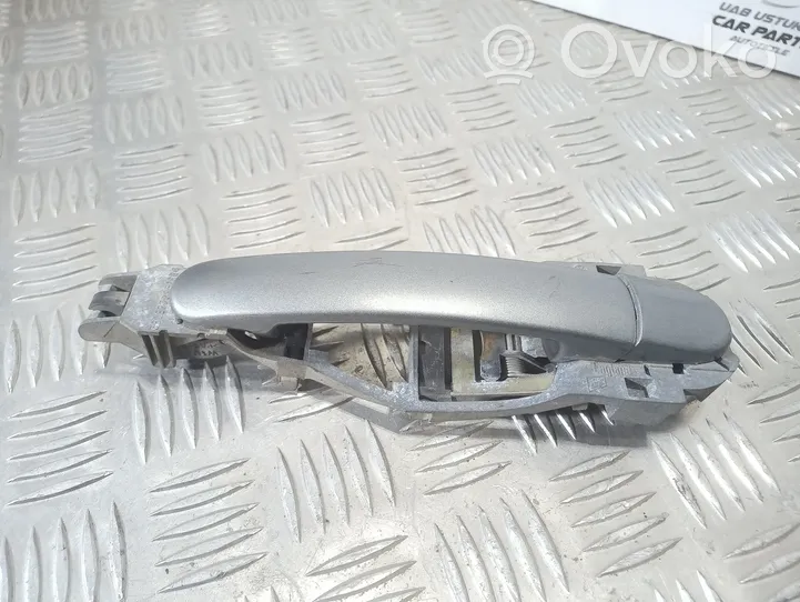 Volkswagen PASSAT B5.5 Rear door exterior handle 