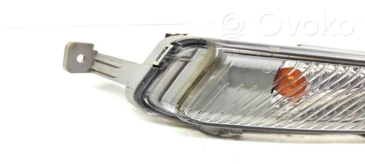 Opel Astra J Indicatore di direzione anteriore 13367142