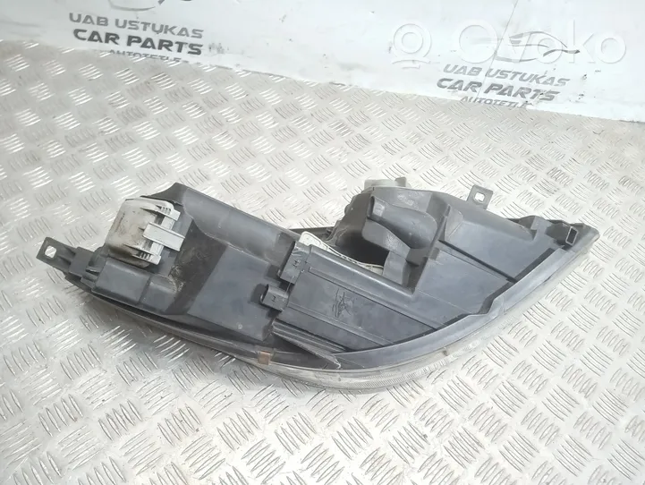 Mitsubishi Colt Phare frontale 0301208201