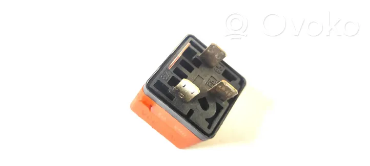 BMW 5 E34 Other relay 0332014456