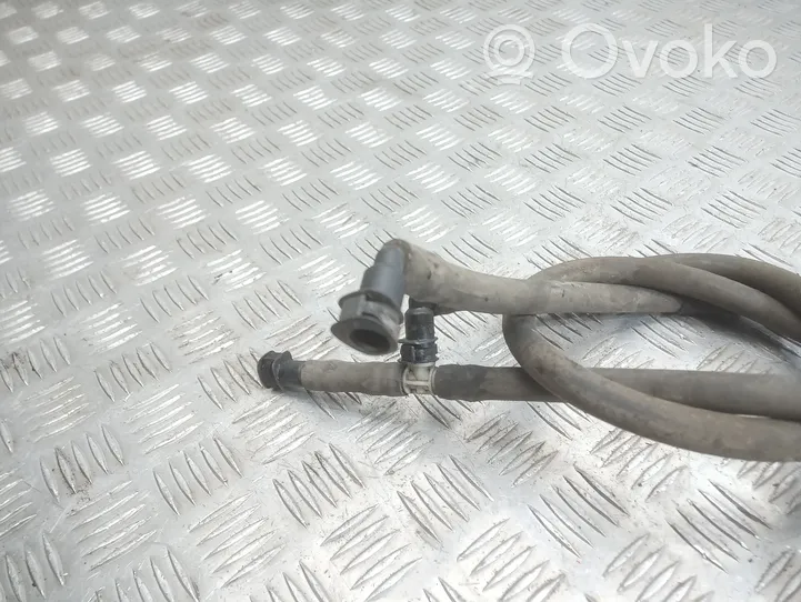 Volkswagen PASSAT B5.5 Headlight washer hose/pipe 