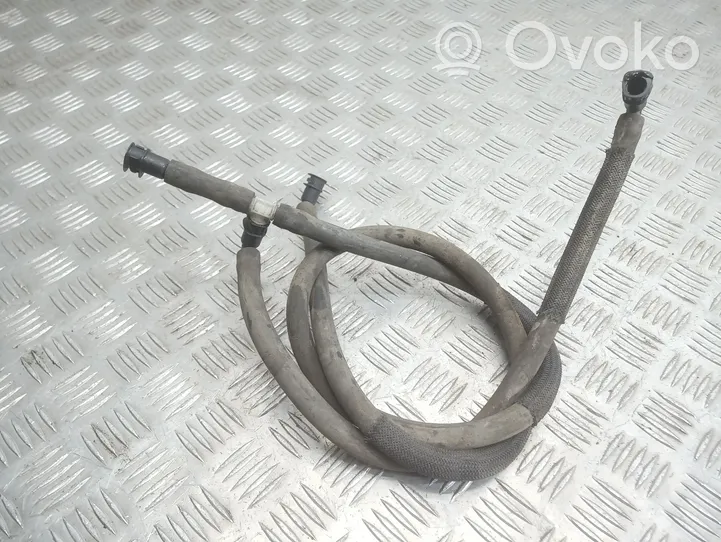 Volkswagen PASSAT B5.5 Headlight washer hose/pipe 