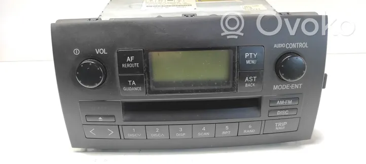 Toyota Corolla Verso E121 Panel / Radioodtwarzacz CD/DVD/GPS 8612013060