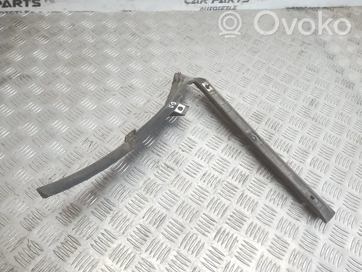 Volkswagen PASSAT B5 Support de pare-chocs arrière 3B5807394A