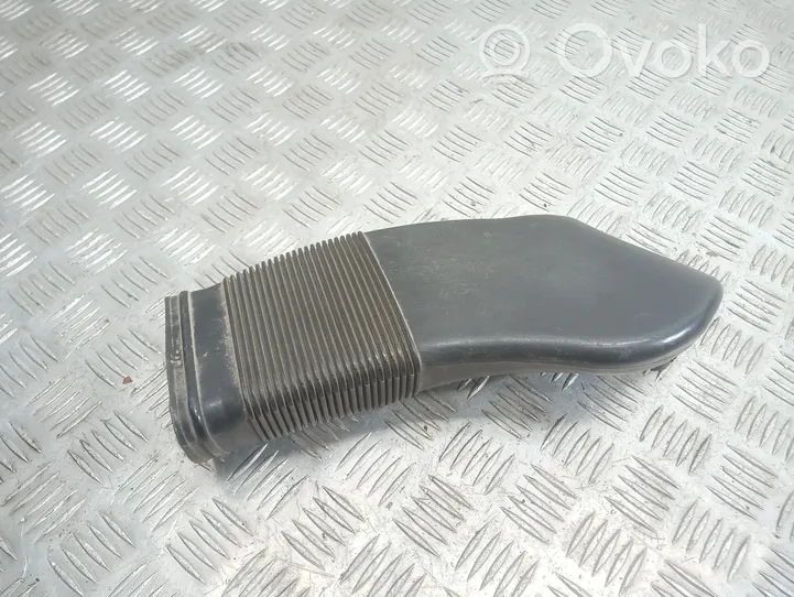 Volkswagen PASSAT B5 Air intake duct part 8D0129617E