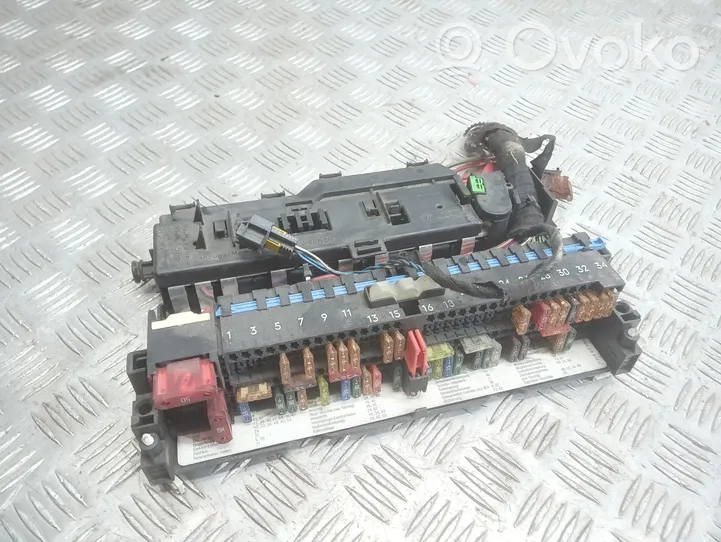 BMW 3 E46 Module de fusibles 8364542