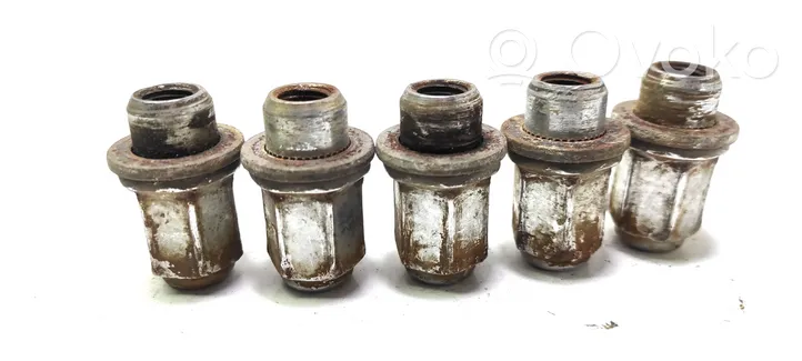 Toyota Corolla Verso E121 Nuts/bolts 