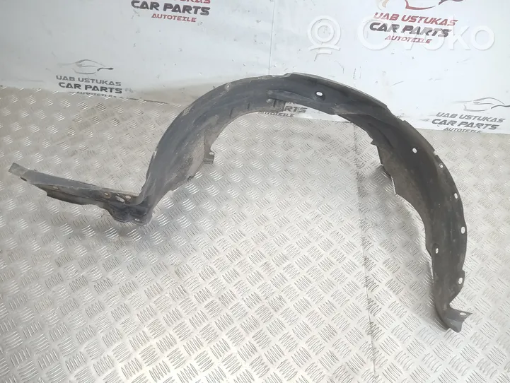 Mazda 626 Rivestimento paraspruzzi passaruota anteriore 