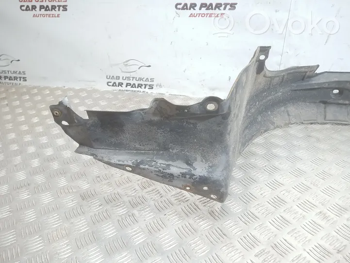 Mazda 626 Rivestimento paraspruzzi passaruota anteriore 