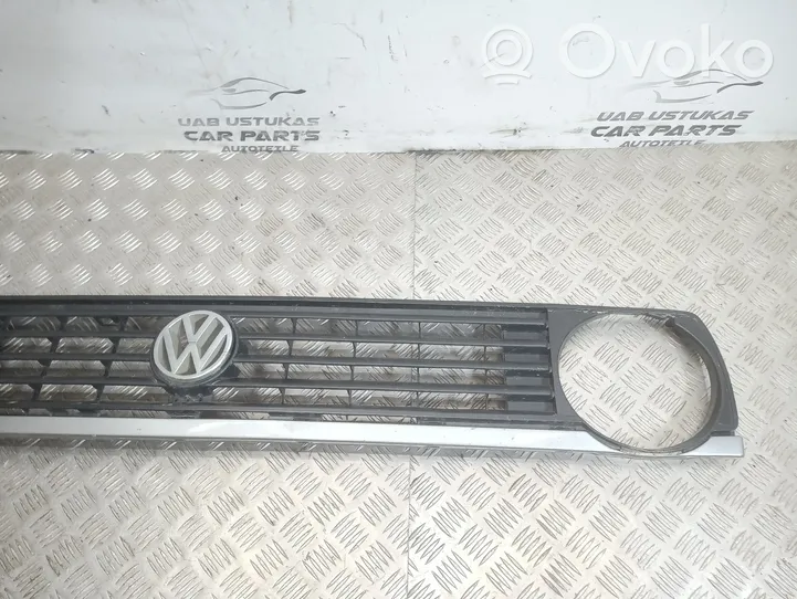 Volkswagen Golf II Maskownica / Grill / Atrapa górna chłodnicy 