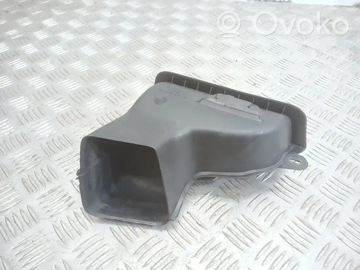 Volkswagen Golf II Cabin air duct channel 191819081A