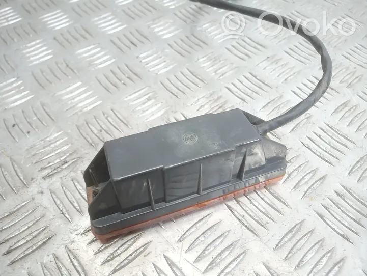 Volkswagen Golf II Front indicator light 11671131