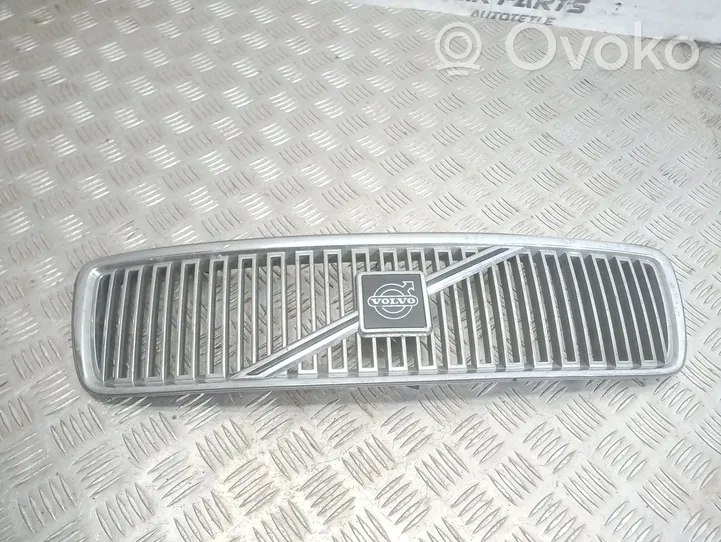 Volvo S70  V70  V70 XC Grille calandre supérieure de pare-chocs avant 9151670