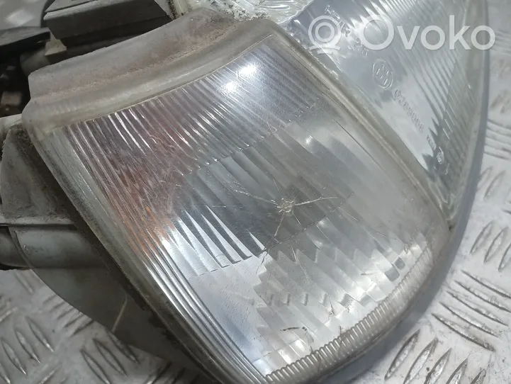 Renault Clio I Headlight/headlamp 