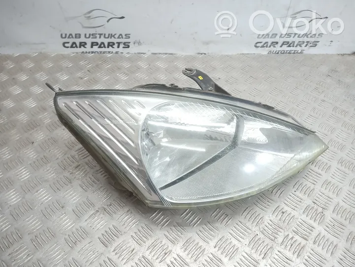 Ford Focus Lampa przednia 