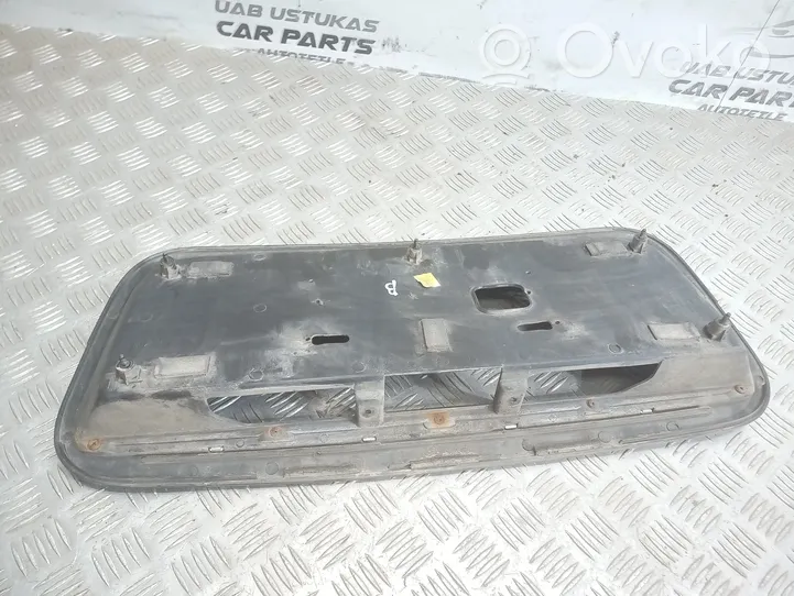 Hyundai Trajet Barra de luz de la matrícula/placa de la puerta del maletero A873703A000