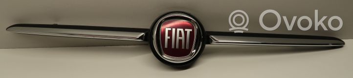 Fiat 500 Griglia superiore del radiatore paraurti anteriore 