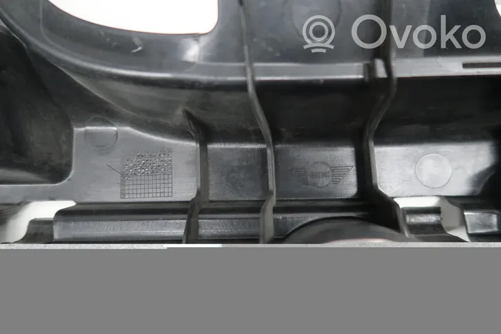 Mini One - Cooper F56 F55 Rear bumper mounting bracket 