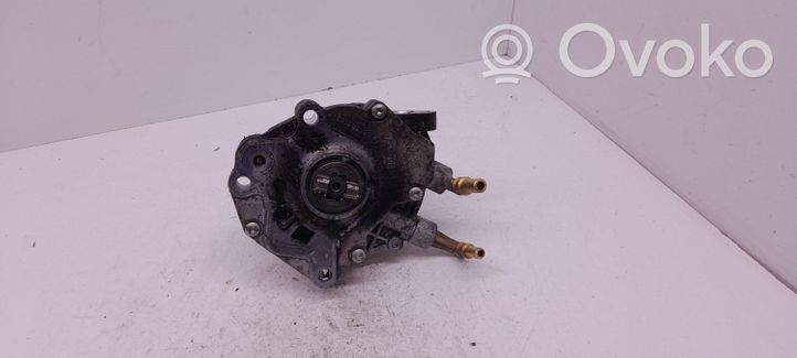 Land Rover Discovery 4 - LR4 Alipainepumppu 9H2Q2A451BD