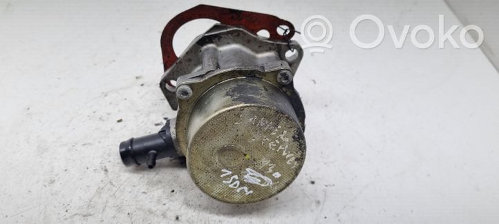 Dacia Sandero Vacuum pump 146505272R