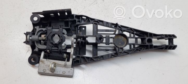 Opel Zafira C Support poignée extérieur de porte avant 13577495