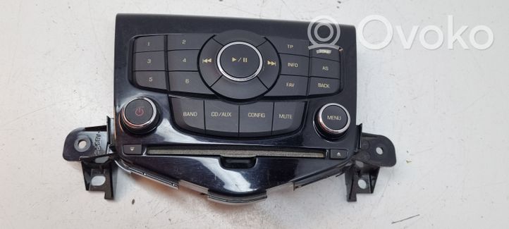 Chevrolet Cruze Console centrale, commande de multimédia l'unité principale 96948426