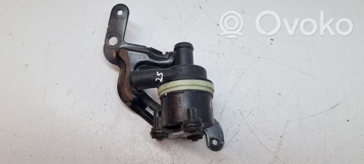 Seat Ibiza IV (6J,6P) Pompe à eau de liquide de refroidissement 6R0965561A