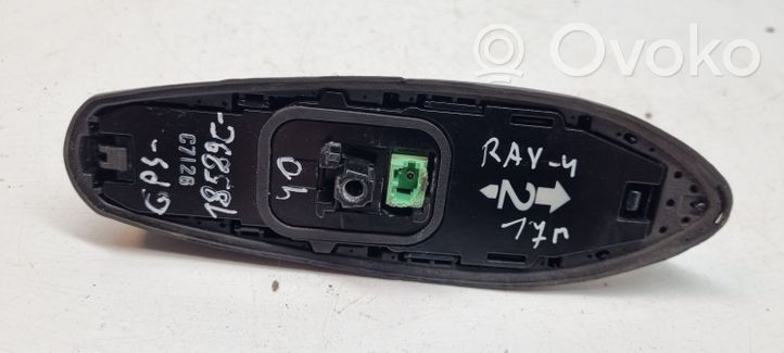 Toyota RAV 4 (XA50) Antenne GPS 18589C