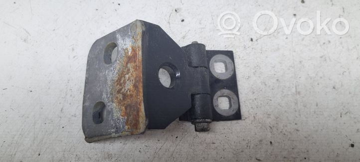 BMW X3 E83 Cerniera inferiore della portiera anteriore 3402821