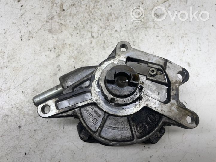 Mercedes-Benz E C207 W207 Pompe à vide A6422300065