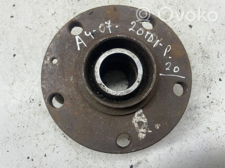 Audi A4 S4 B7 8E 8H Mozzo ruota anteriore 