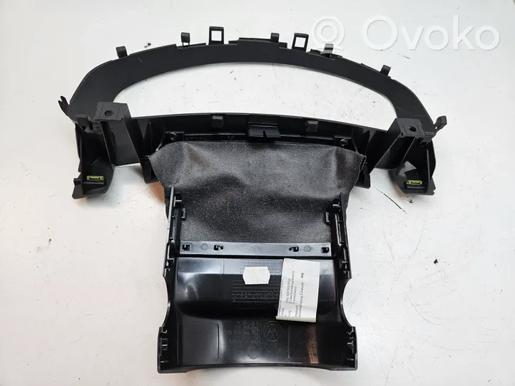 Volkswagen Touareg II Instrumentu paneļa dekoratīvā apdare 7P1857053