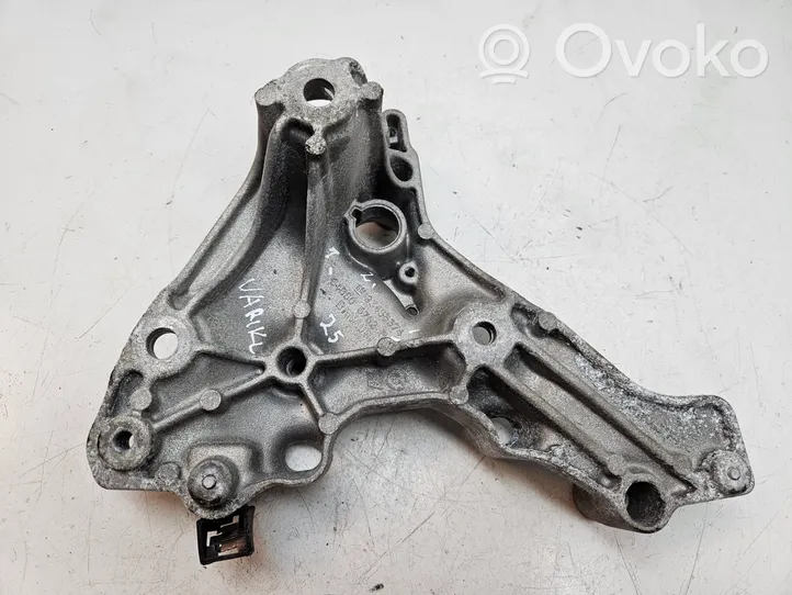 Renault Trafic III (X82) Engine mounting bracket 648606762R