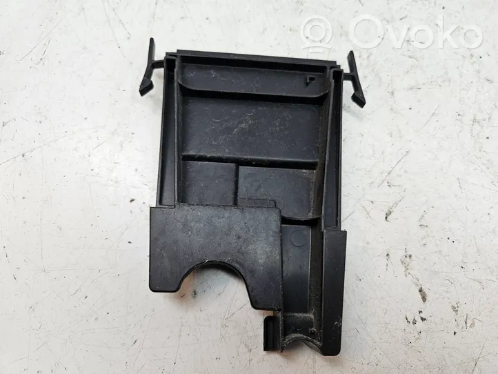 Renault Trafic III (X82) Fuse box cover 758A68701R