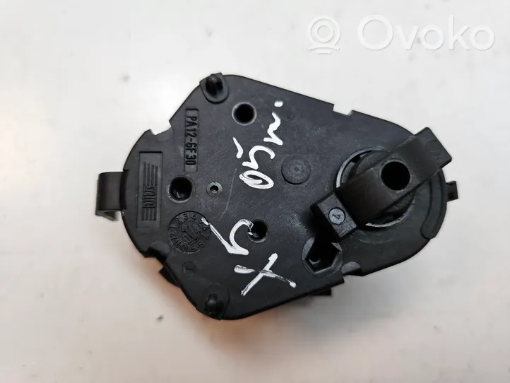 BMW X5 E53 Motor/activador trampilla de calefacción 69354419