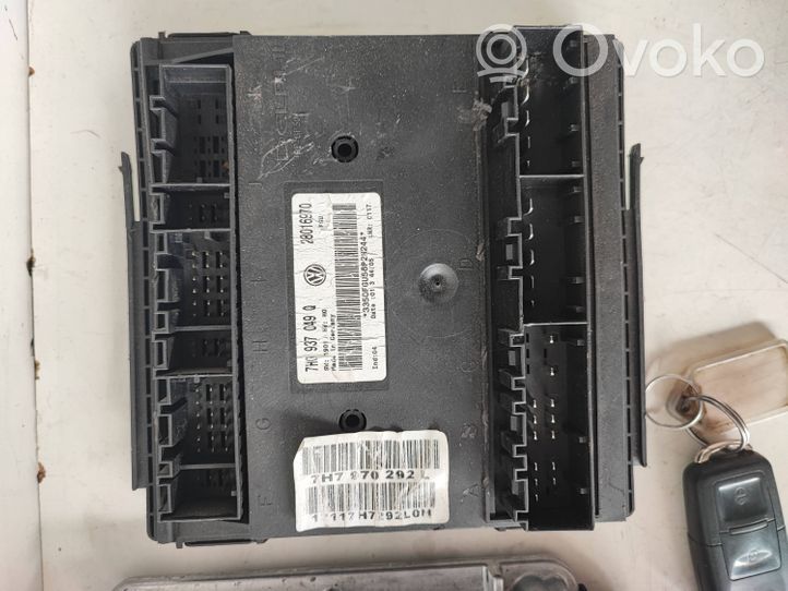 Volkswagen Transporter - Caravelle T5 Komputer / Sterownik ECU i komplet kluczy 7H0937049Q