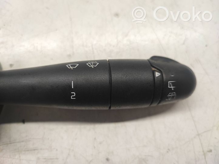 Opel Vivaro Wiper control stalk 7700312987