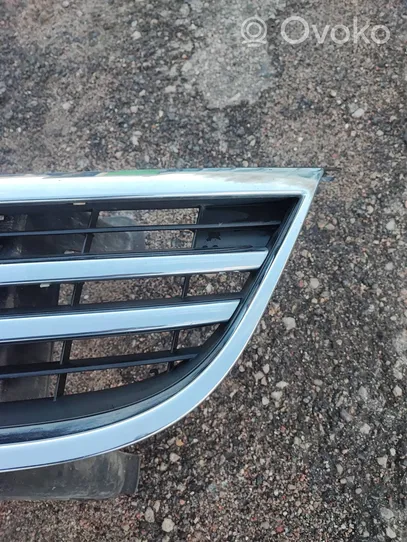 Volkswagen Transporter - Caravelle T5 Grille de calandre avant 5N0853651A